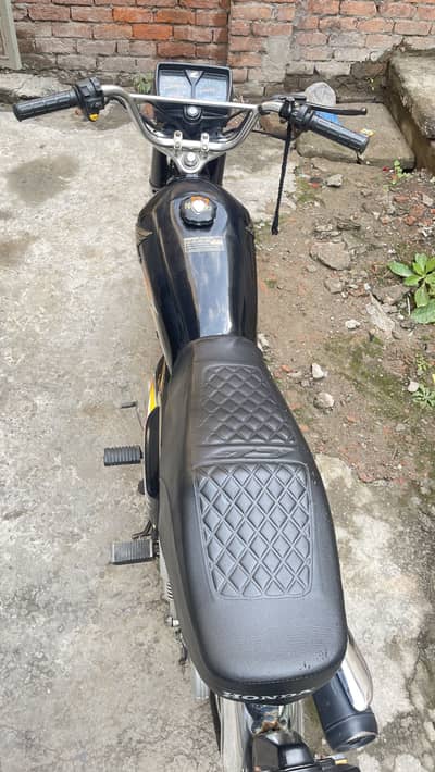 Condition like new one hand use