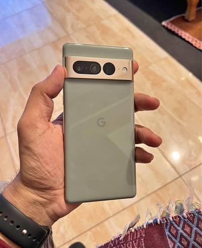 Google pixel 7pro (only cash no exchange)