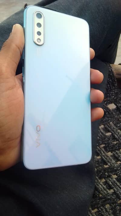 Vivo S1