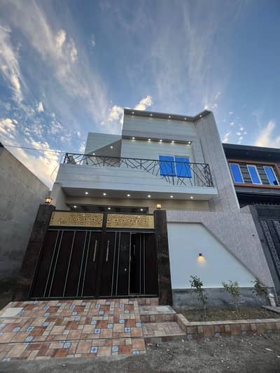 Prime Location House Sized 5 Marla Is Available For sale In Sufiyan Garden