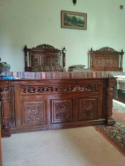 2 Single Beds | Handcrafted Taali Wood | Strong & Elegant