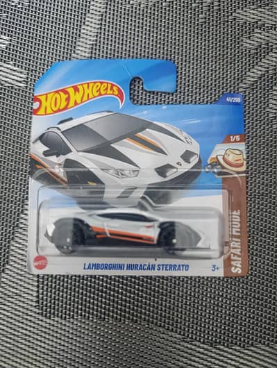 Hot wheels Lamborghini Huracan sterrato (new)