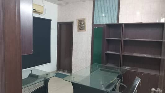 1000 Square Feet Furnished Silent office  15 to 20 Person