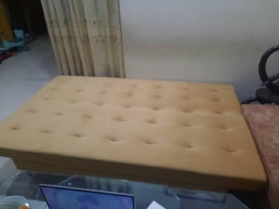 Brand New Sofa Comebad