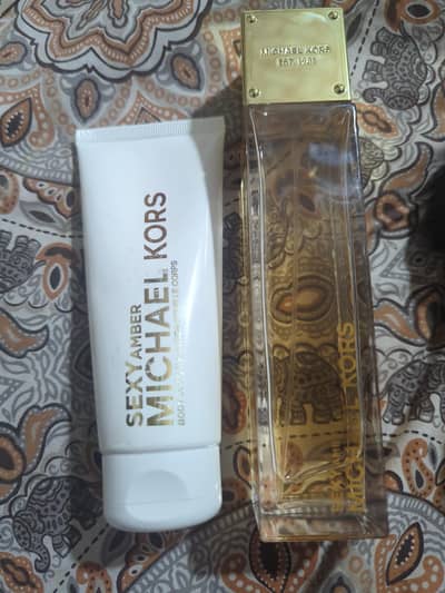 Michael kors perfume and lotion set original