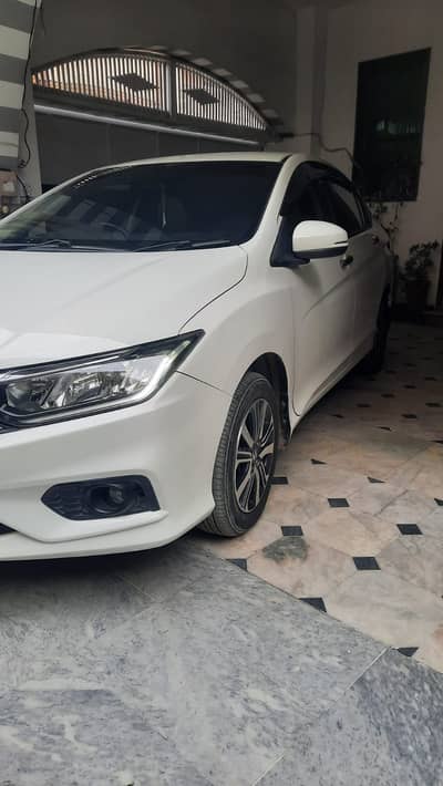 Honda City Aspire 2022 – Full Option | Mint Condition