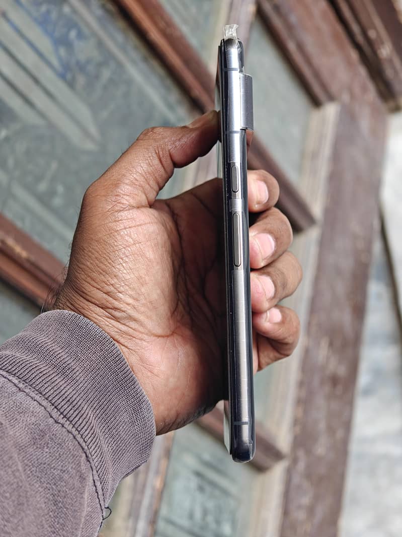 Google pixel 8 pro 3