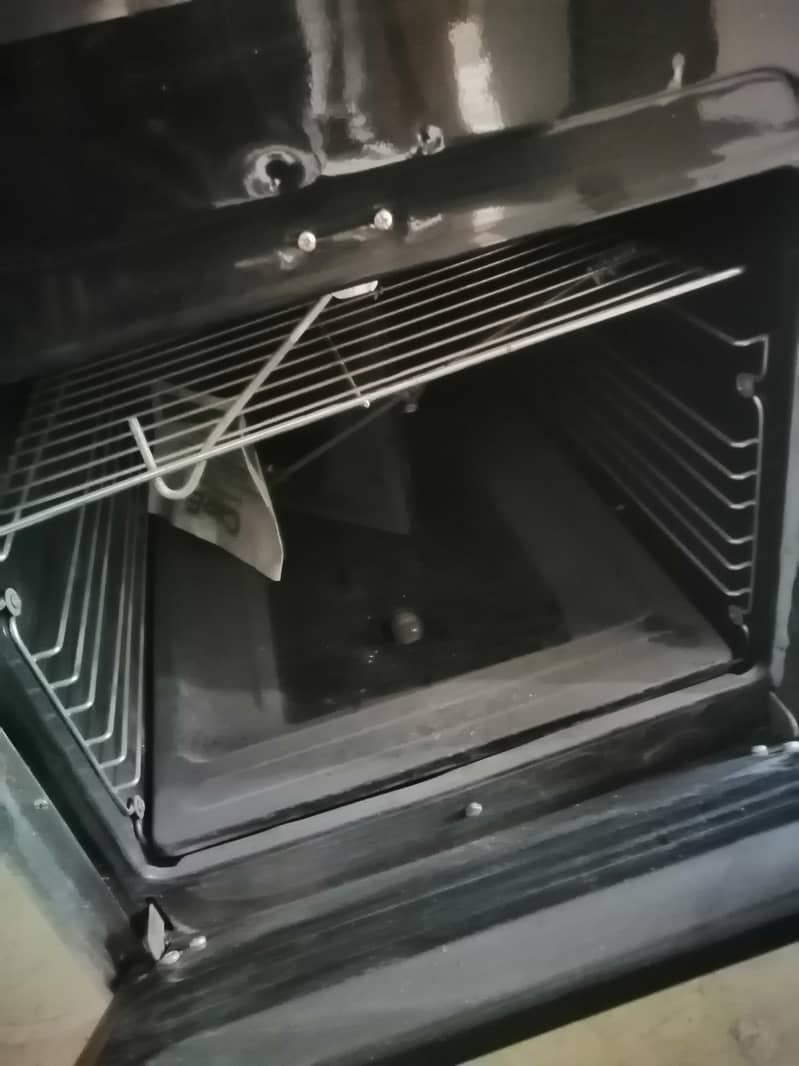 Cooking range mint condition 3