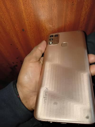 Infinix hot 11 play 4/64