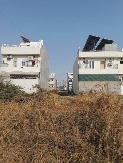 6marla Ideal Location Plot