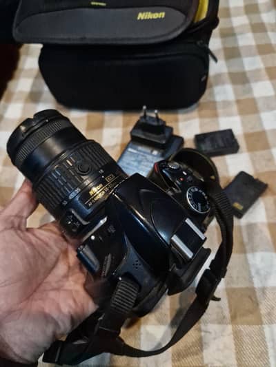Nikon D3200 Exelent Condition VRll 18-55Lens 2 batteries Charger & Bag