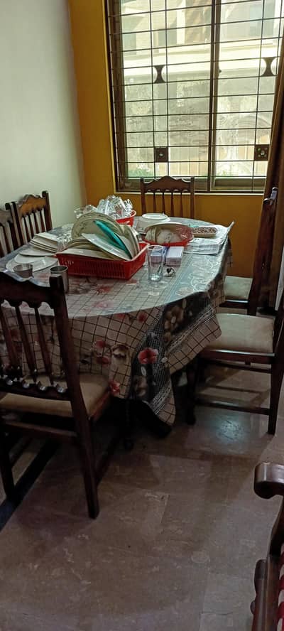 pure wood dining table with 6 chairs for sell