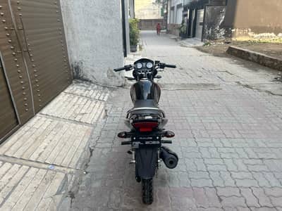 YBR 125