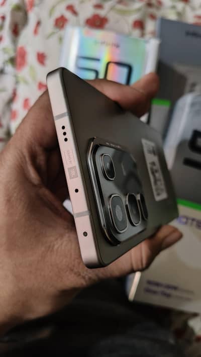 note 50 pro 12gb ram 512 Gb memory 2days active