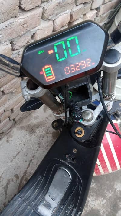 yeah electric bike hai charging walle Mike