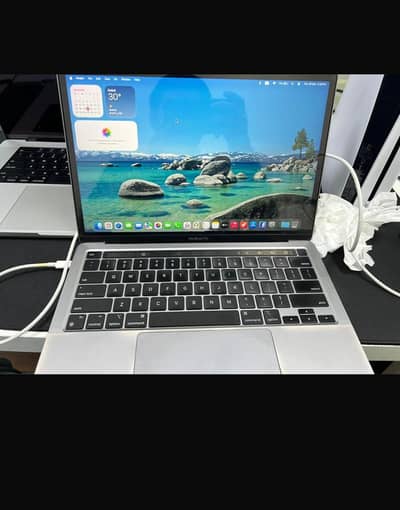 MacBook M1 pro 8/256