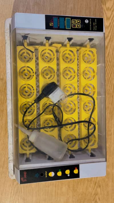HHD 26 eggs fully automatic incubator available