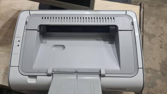 HP LASER JET 1102 PRINTER 