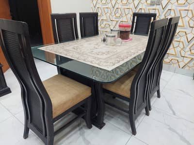 Dining table 6seater