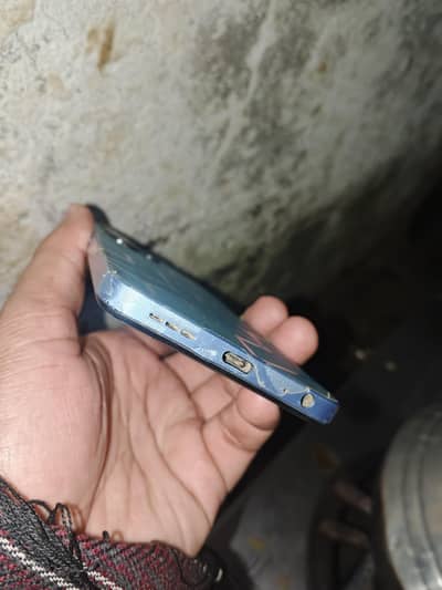 hot 30i 4/128GB PTA APPROVED