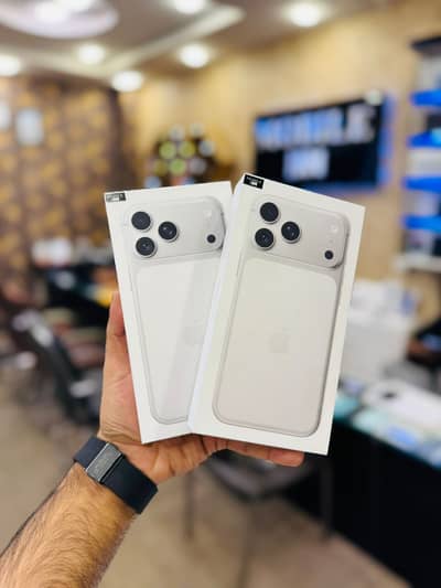 Box Pack Apple Iphone 17 Pro 256GB Silver PTA Approved 2 Years Warrant