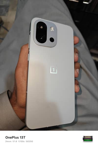 OnePlus 13t 16/256 120fps PUBG Snapdragon 8 1month sim time elite