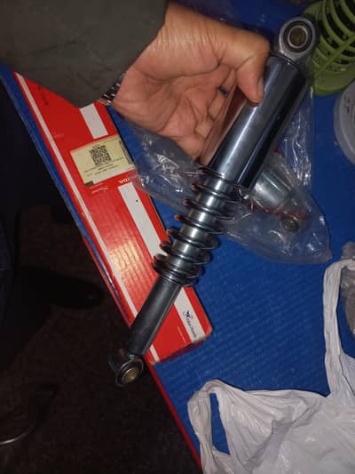 Honda 125 rear shoks Brand New