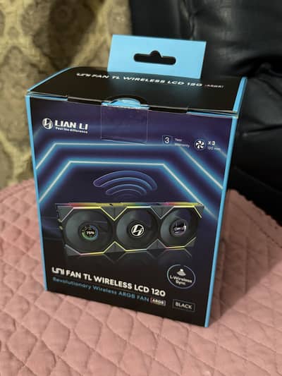 Lian Li UNI Fan TL LCD Wireless 120 ARGB Fan Triple Pack