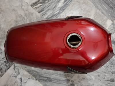 125 fuel tank