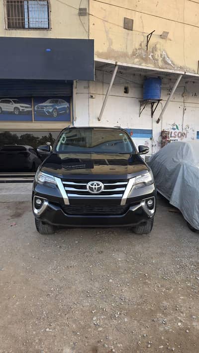 Toyota Fortuner V 2018