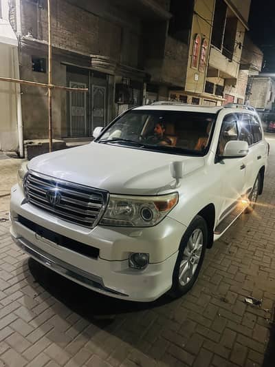 Toyota Land Cruiser ZX full house pearl white
