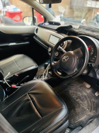 Toyota vitz 2011 2013