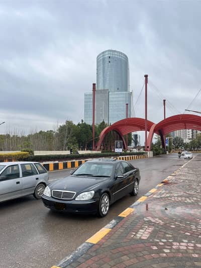 Mercedes S320 luxury