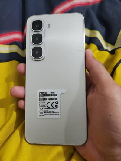 Infinix hot60i 8/256 with complete box