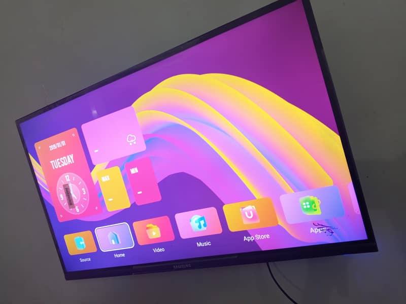 Sam. . . $ung led 32 inch android boderless latest version 5