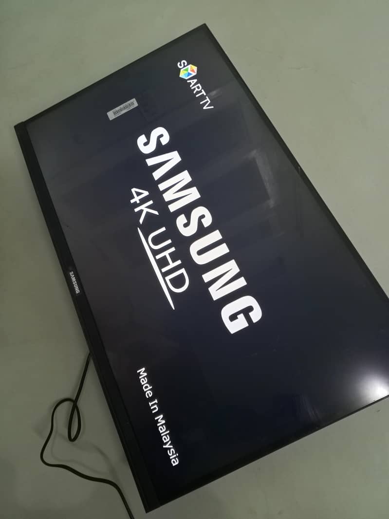 Sam. . . $ung led 32 inch android boderless latest version 9