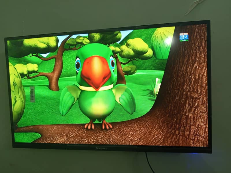 Sam. . . $ung led 32 inch android boderless latest version 10