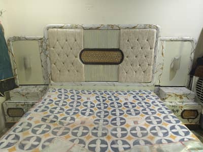 Complete Bed set & Dressing