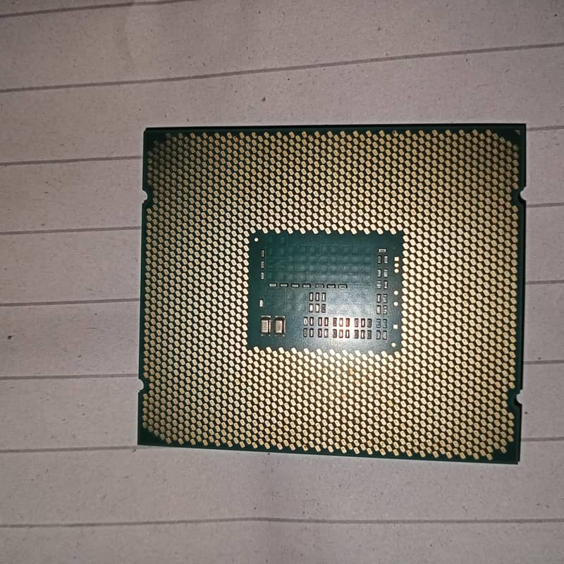 Intel Xeon E5-1630 V3 2