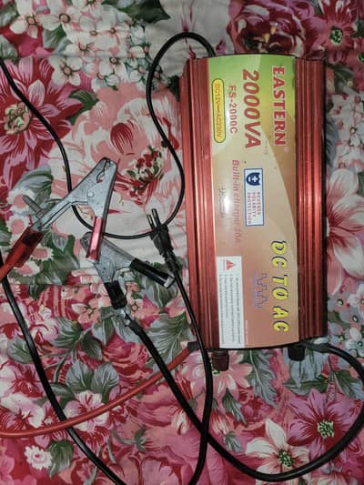 Eastern 2000 watt converter 220 volt and 20 amp charger ac dc 2 in one