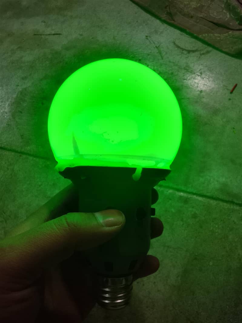 Rechargeable light 5