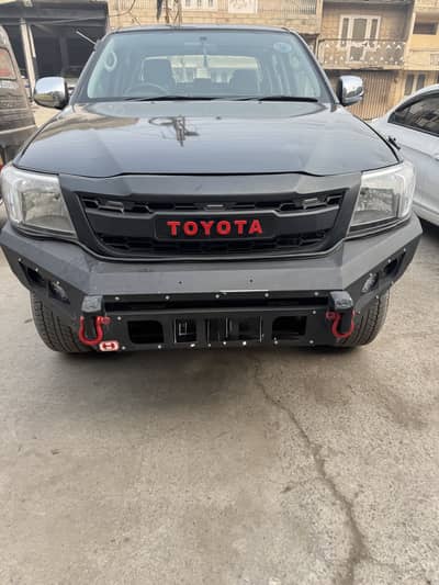 Vigo champ petrol 4000cc engine installed