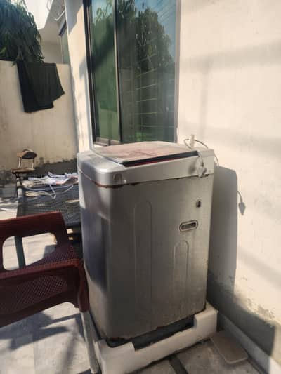 Haier HWM80-118RD automatic washing machine