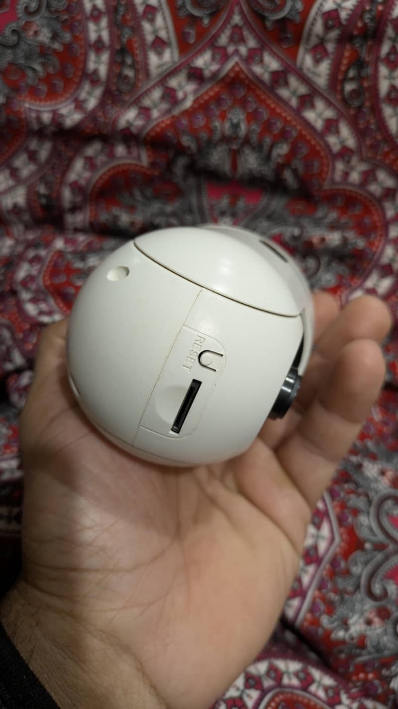 wireless bulb camera 1