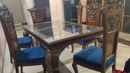 Original Wood like New Dinning table for sale