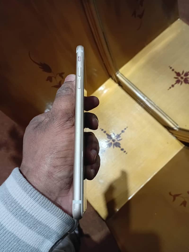 iPhone 7Plus 256GB 2