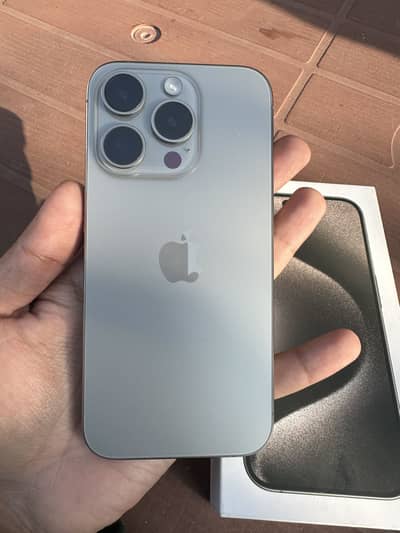 iPhone 15 Pro 256GB (Factory Unlock)