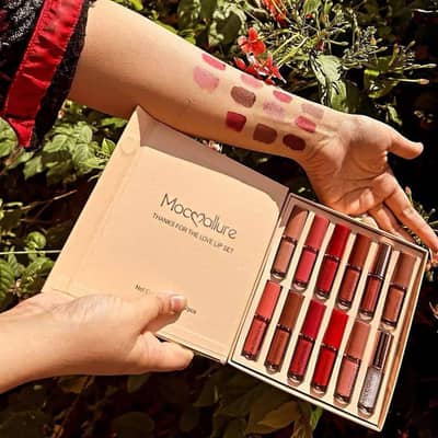 12Pcs Matte Lip Gloss Set - Bold Finish in Beautiful Shades