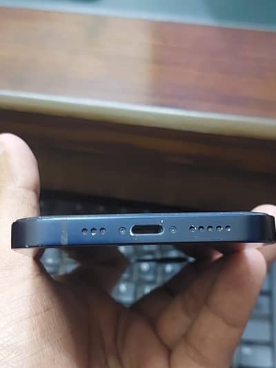 I phone 12  Contacts Only WhatsApp