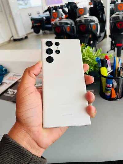 Samsung s22 Ultra 12/512 PTA Approved